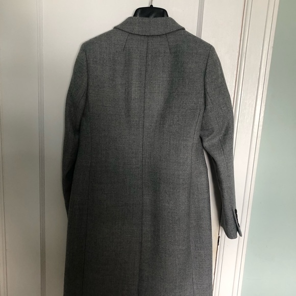 Excellent condition J crew Parke top coat in grey wool, size 0 petite - Picture 7 of 16